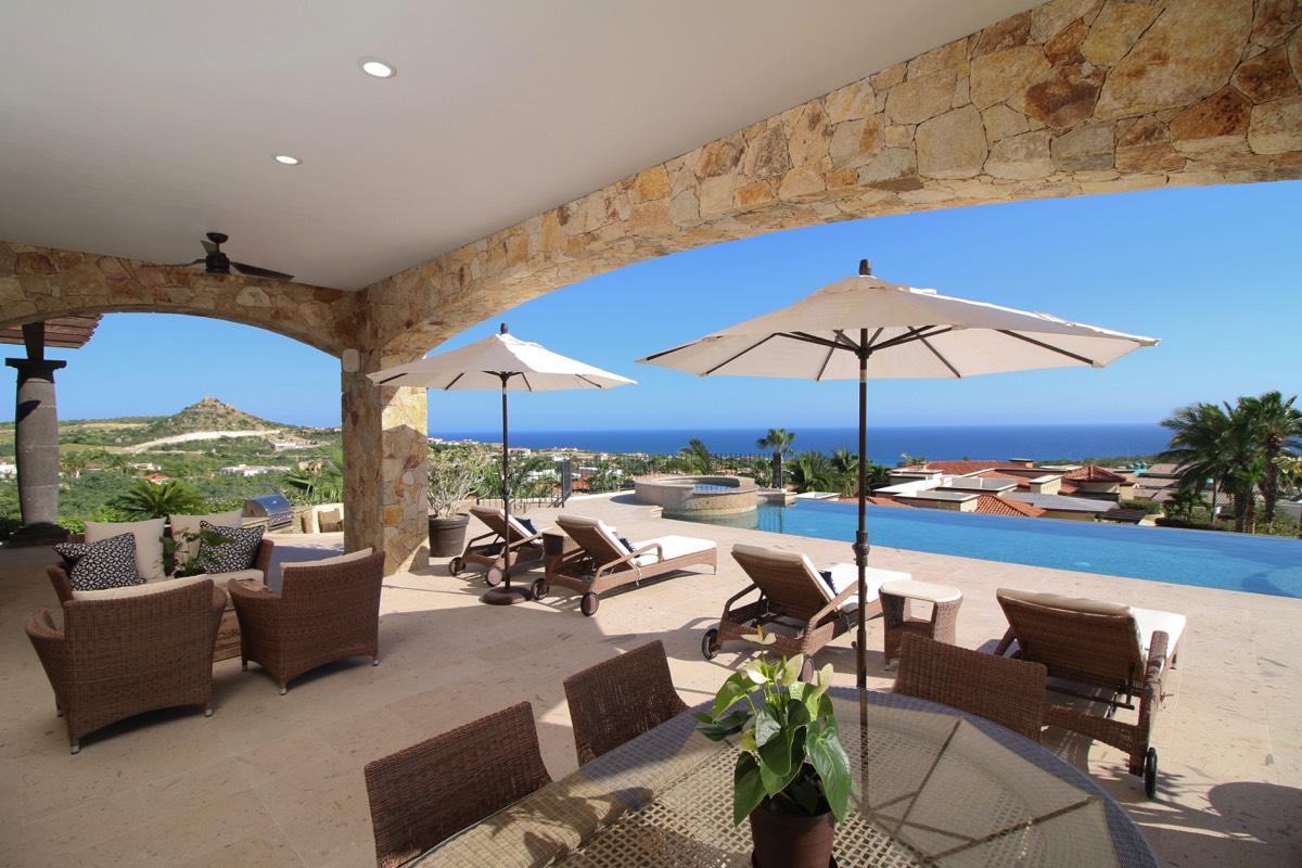 Los-Cabos-Luxury-Real-Estate-Photogrpahy-Casa-Vista-Bonita-02-Porch