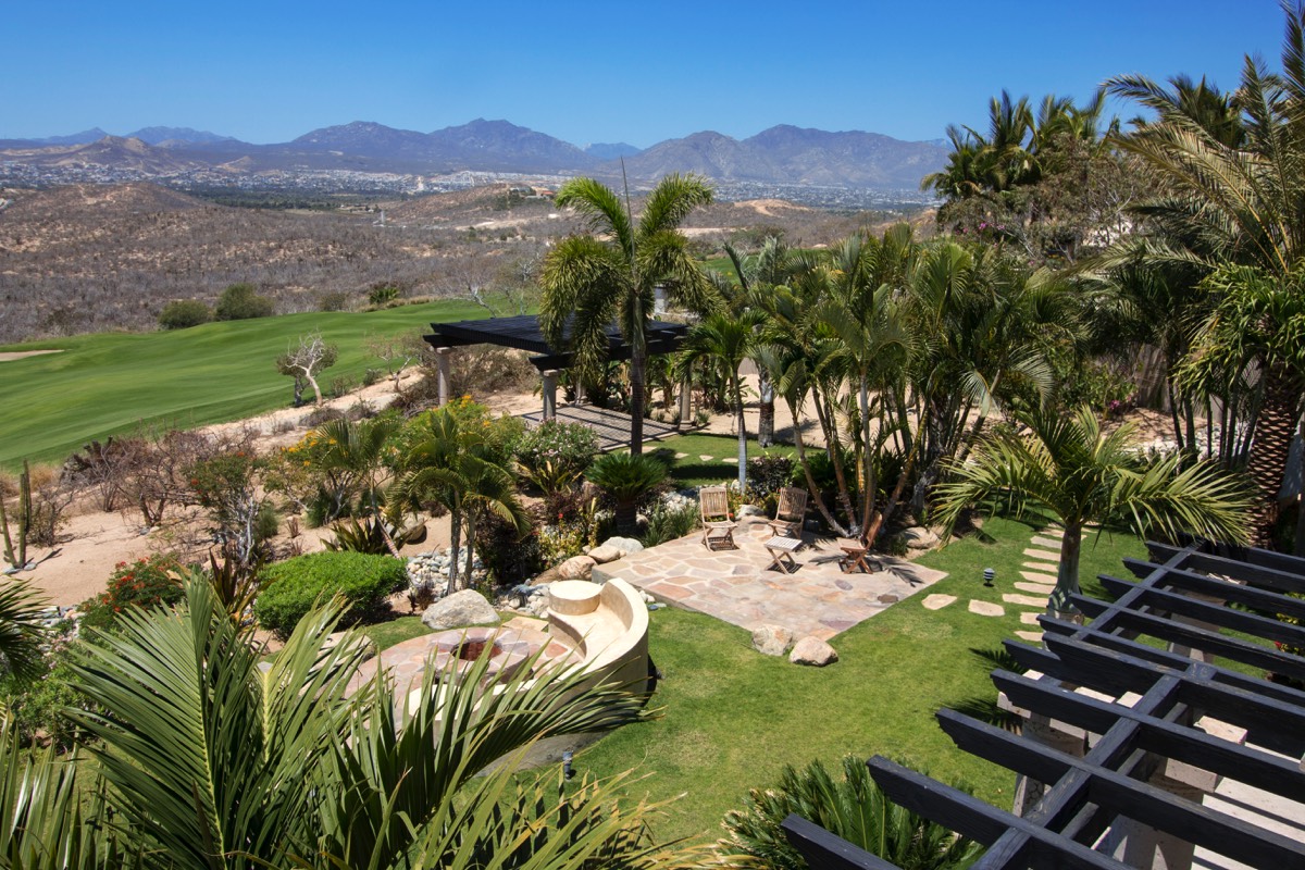 Los-Cabos-Luxury-Real-Estate-Photogrpahy-El-Altillo-20-05-Patio