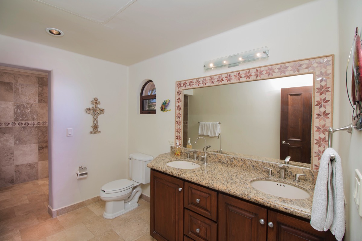 Los-Cabos-Luxury-Real-Estate-Photogrpahy-El-Altillo-20-09-Bedroom-1-bath